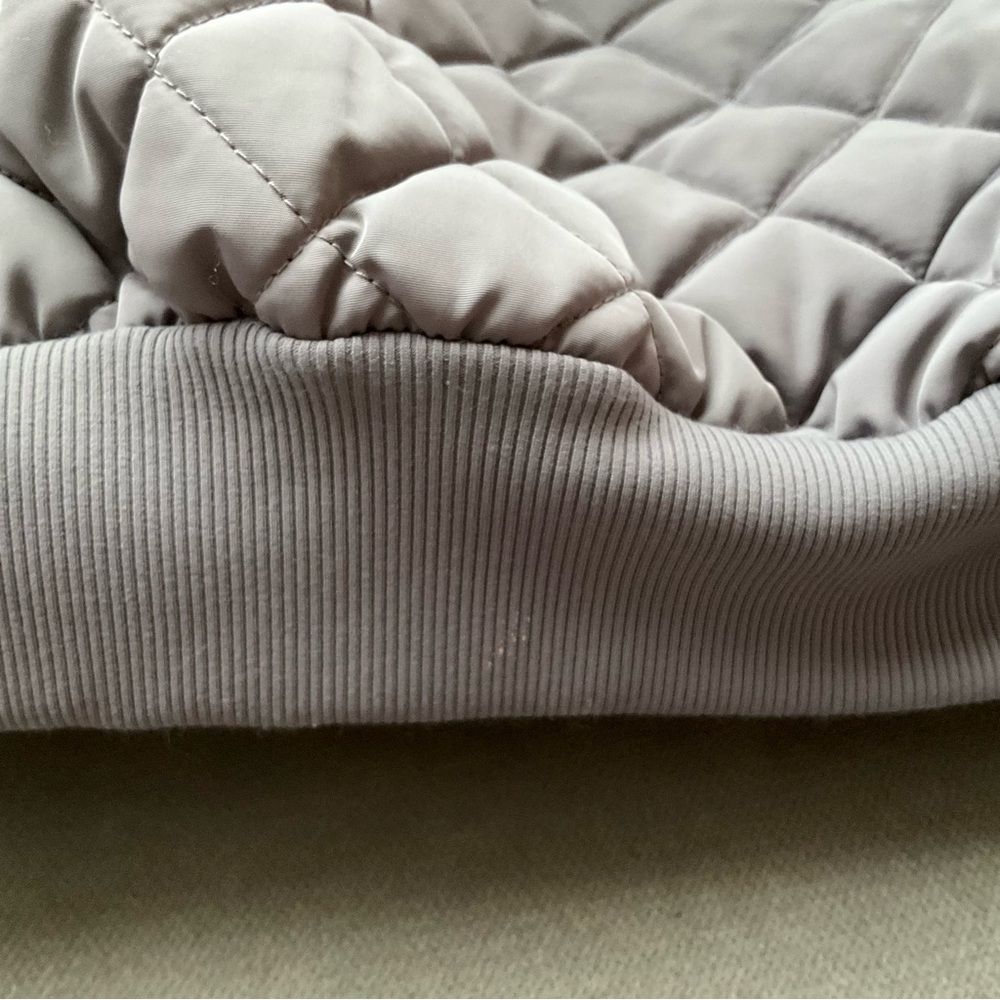 Alo Yoga Sherpa Edge Bomber Fog S - Picture 14 of 16